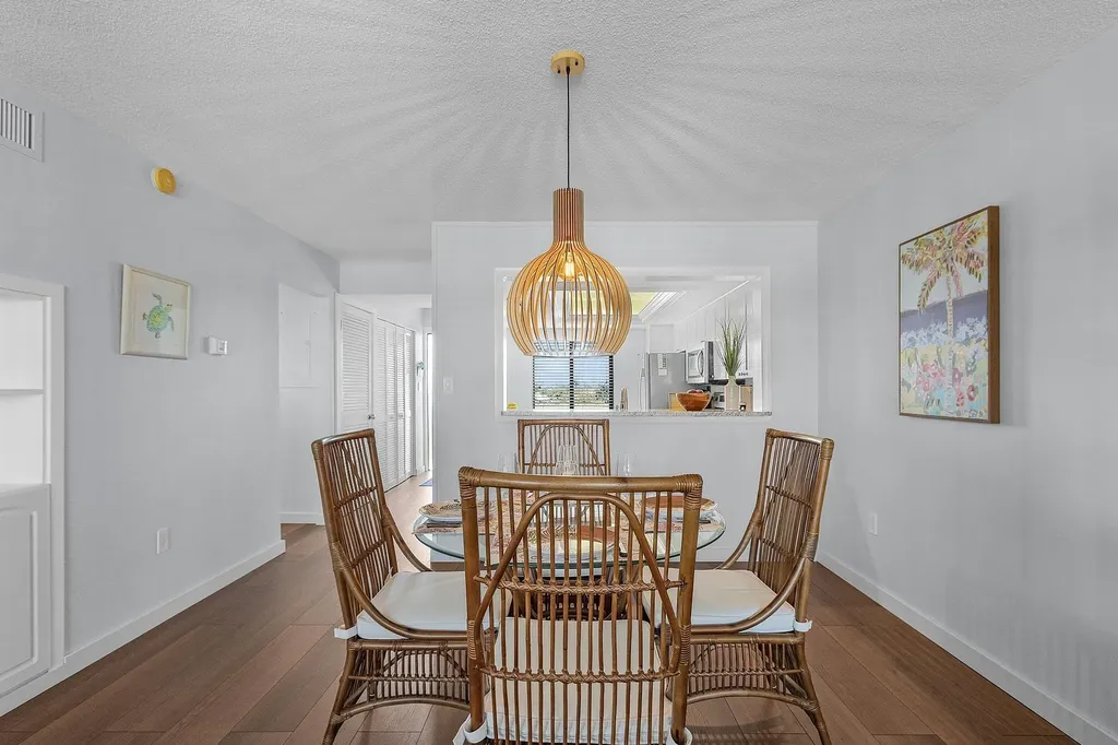 979 E Gulf Drive Sanibel FL 33957