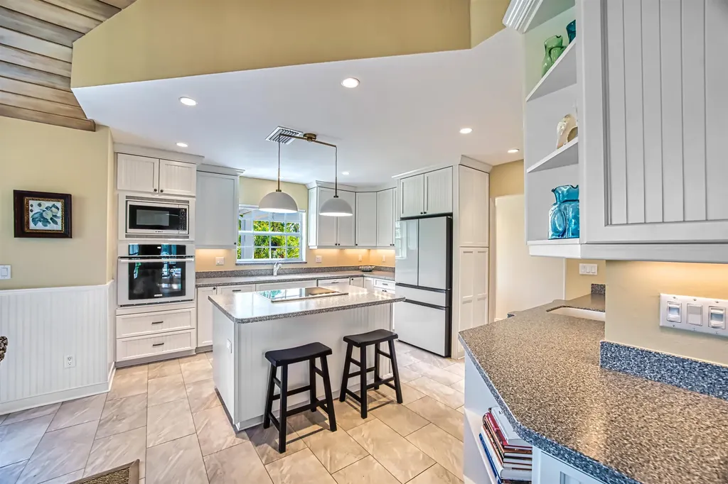 5438 Shearwater Drive Sanibel FL 33957