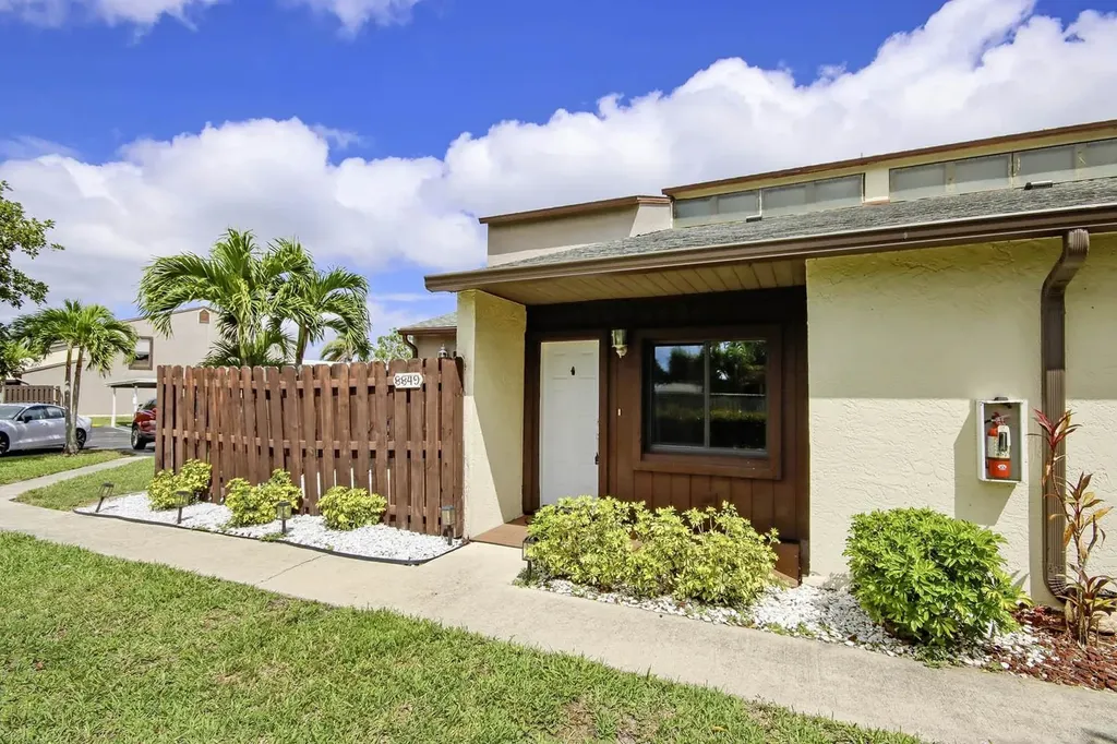 8849 Somerset Boulevard Fort Myers FL 33919