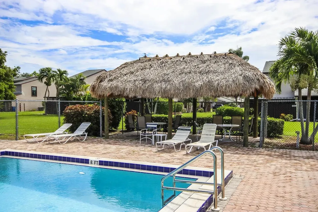 8849 Somerset Boulevard Fort Myers FL 33919