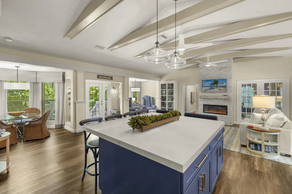 1062 S Yachtsman Drive Sanibel FL 33957