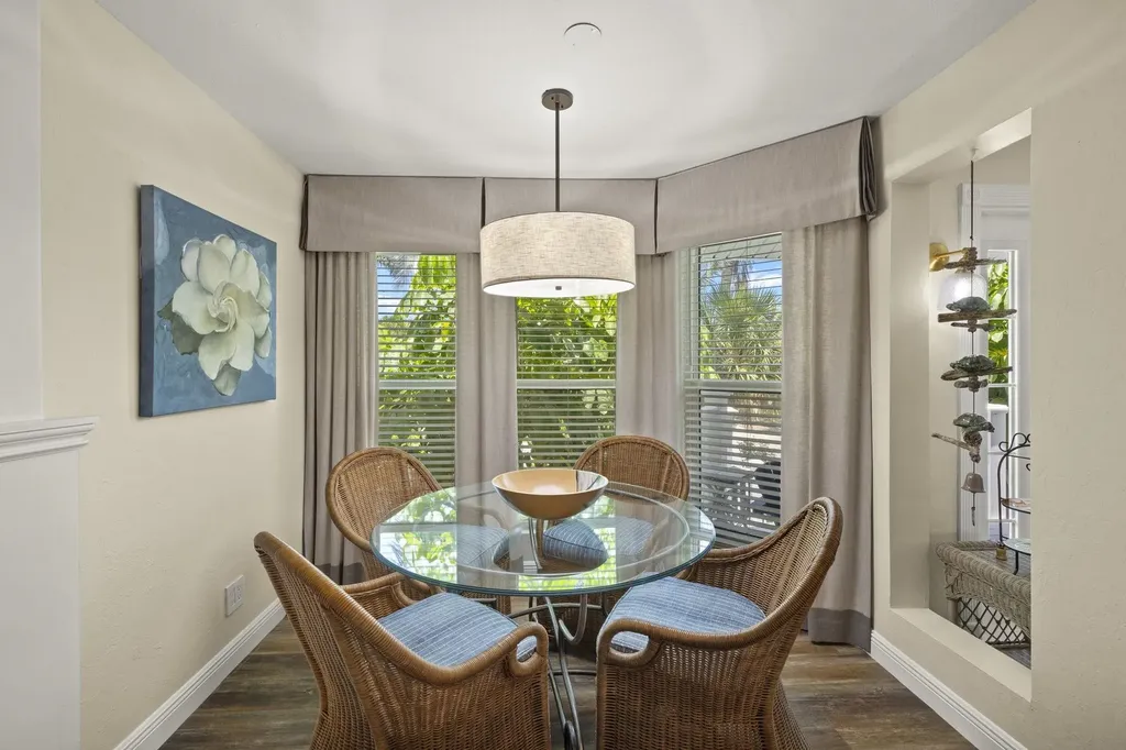 1062 S Yachtsman Drive Sanibel FL 33957