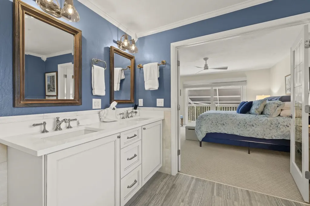 1062 S Yachtsman Drive Sanibel FL 33957