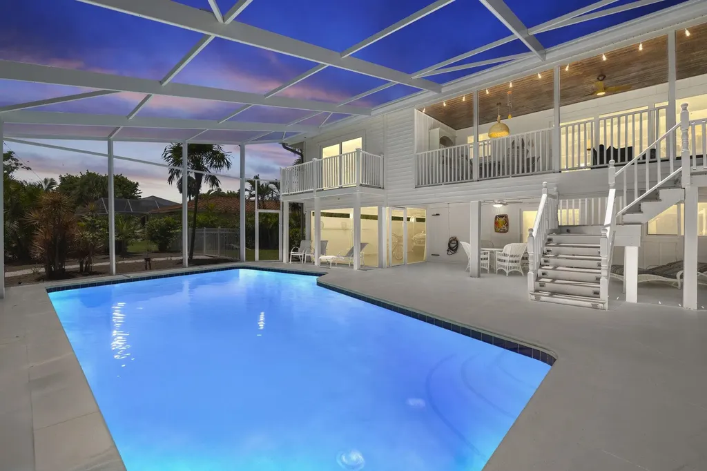 1062 S Yachtsman Drive Sanibel FL 33957