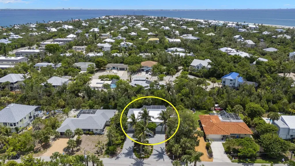 1062 S Yachtsman Drive Sanibel FL 33957
