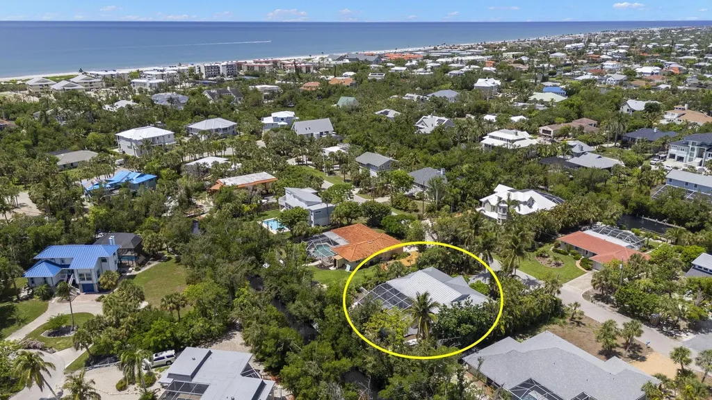 1062 S Yachtsman Drive Sanibel FL 33957