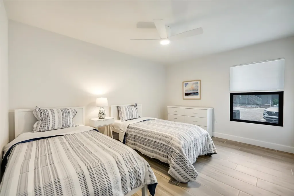 760 Sextant Drive Sanibel FL 33957