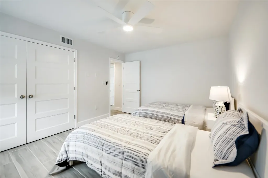 760 Sextant Drive Sanibel FL 33957