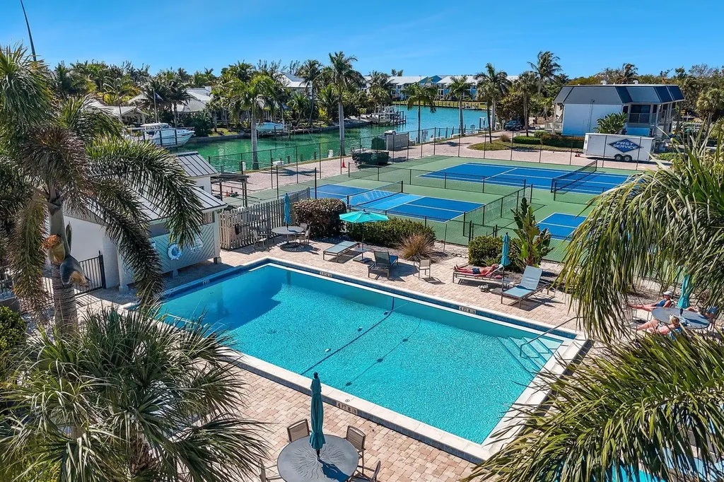 760 Sextant Drive Sanibel FL 33957