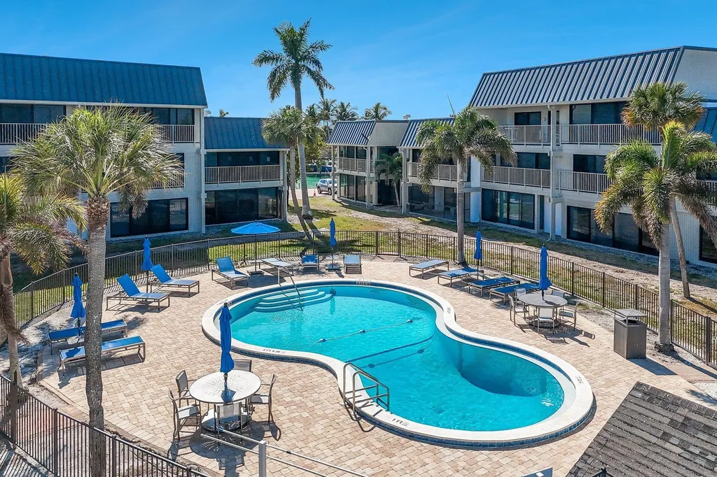 760 Sextant Drive Sanibel FL 33957