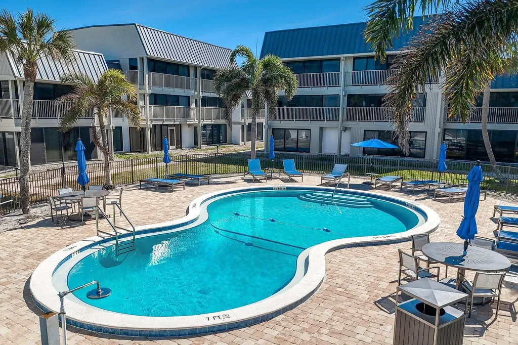 760 Sextant Drive Sanibel FL 33957