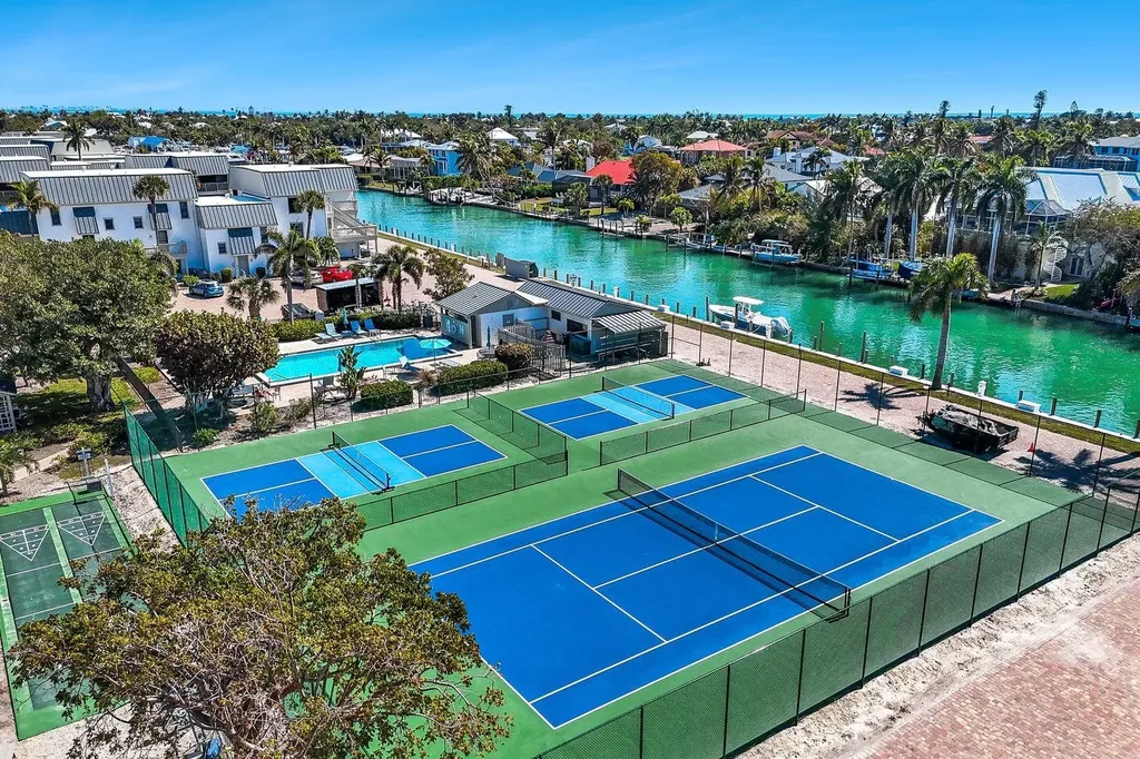 760 Sextant Drive Sanibel FL 33957