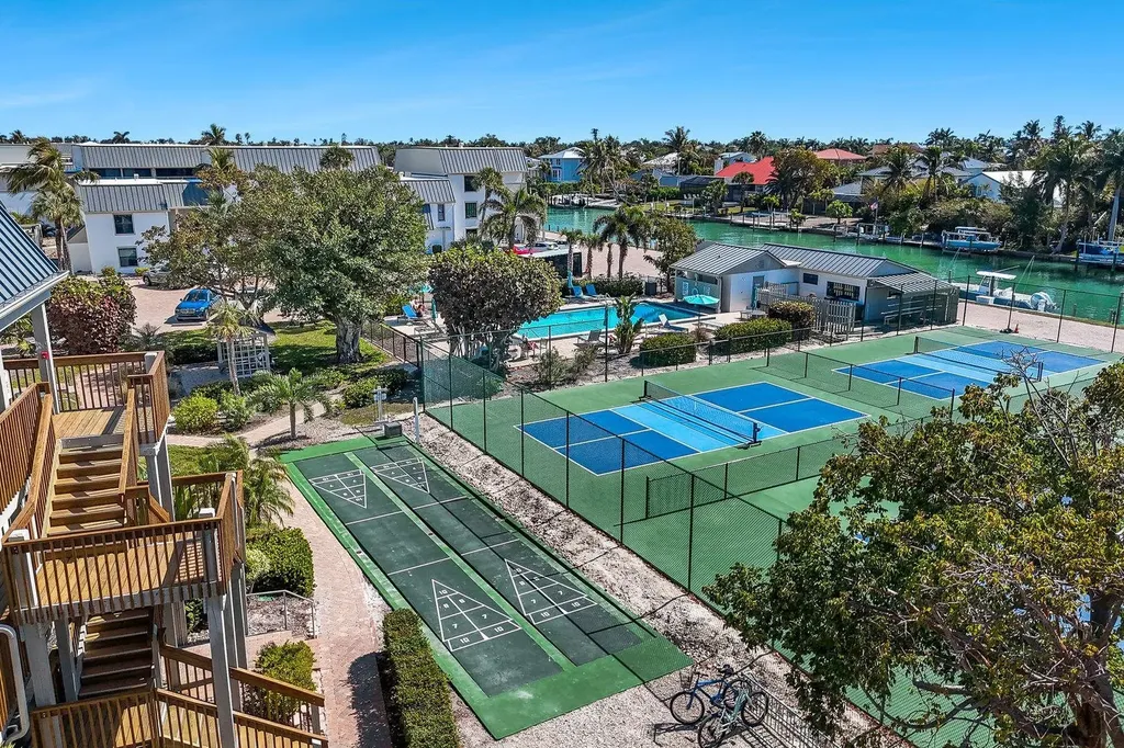 760 Sextant Drive Sanibel FL 33957