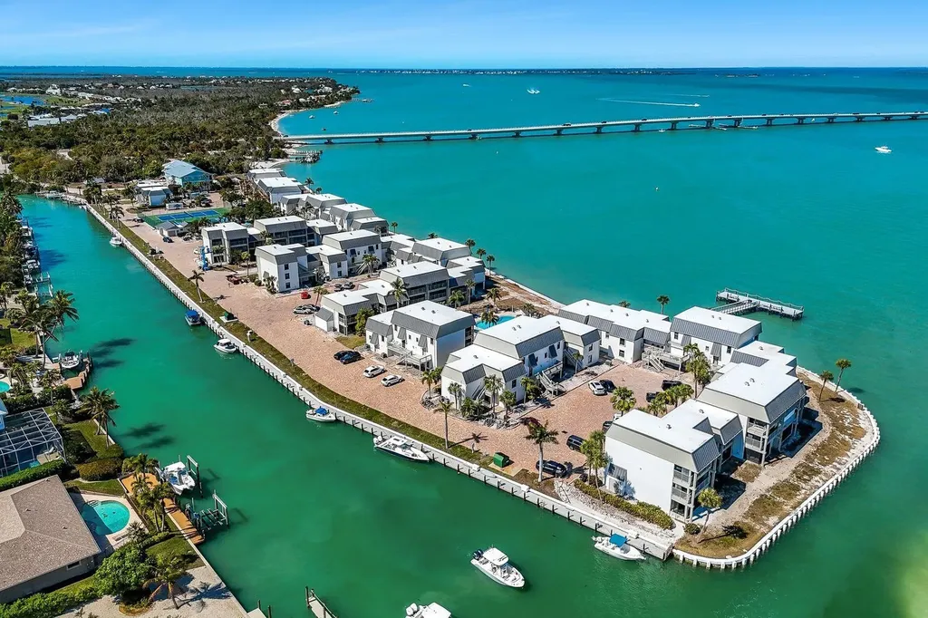 760 Sextant Drive Sanibel FL 33957