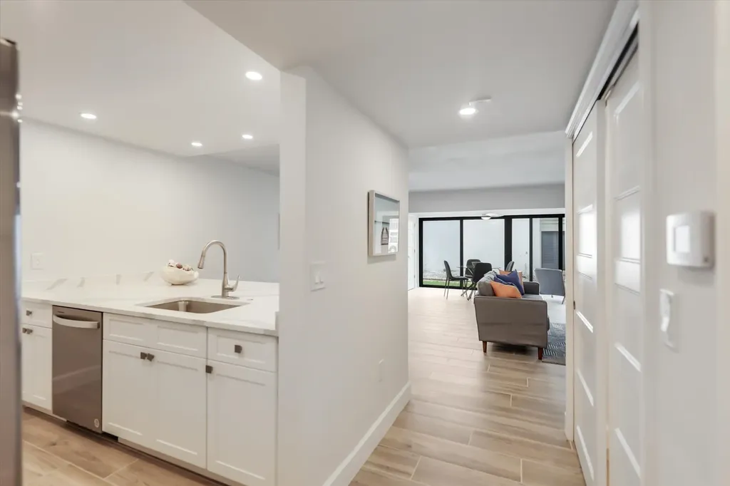 760 Sextant Drive Sanibel FL 33957