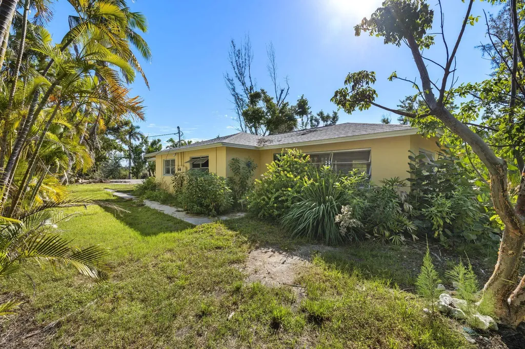 837 Casa Ybel Road Sanibel FL 33957