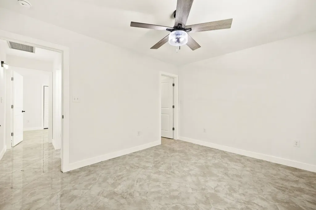 1672 Atlanta Plaza Drive Sanibel FL 33957