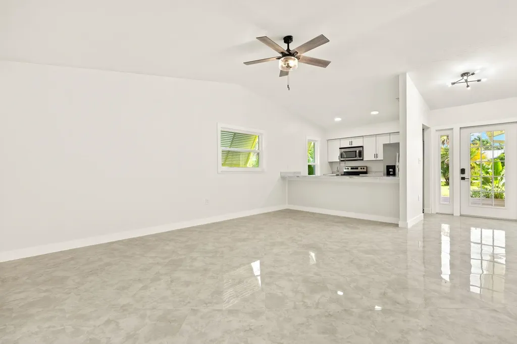 1672 Atlanta Plaza Drive Sanibel FL 33957