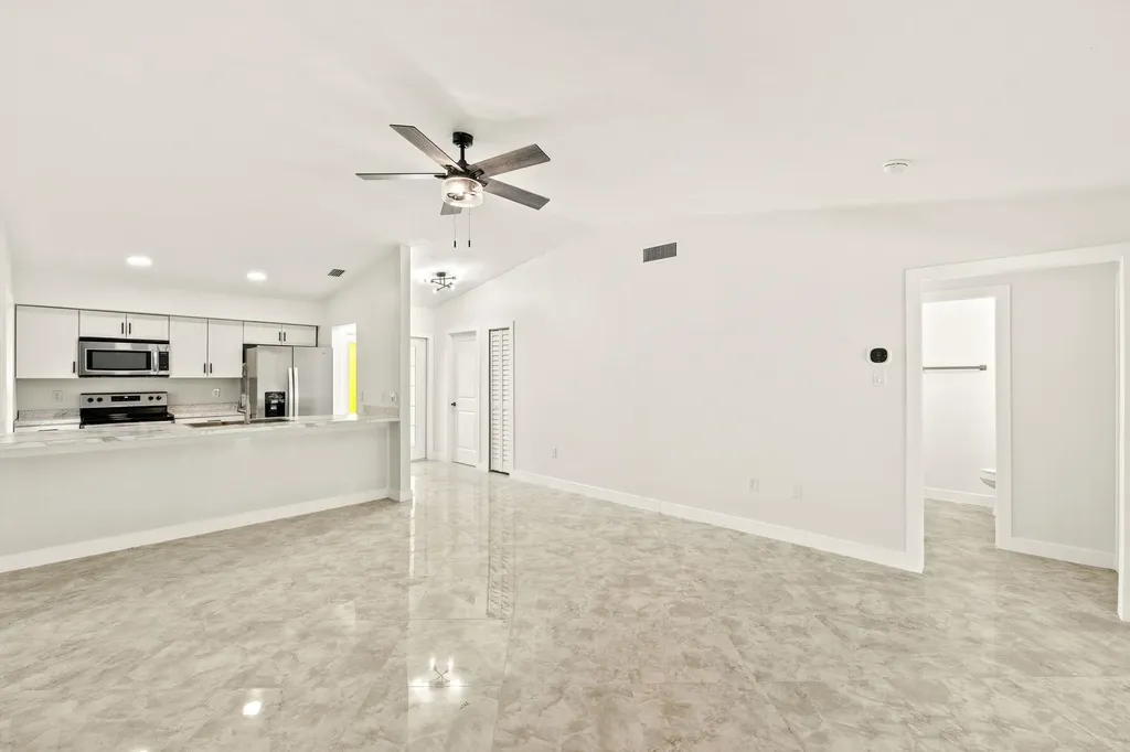 1672 Atlanta Plaza Drive Sanibel FL 33957