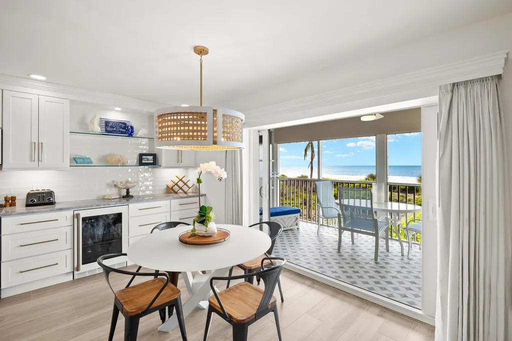 827 E Gulf Drive Sanibel FL 33957