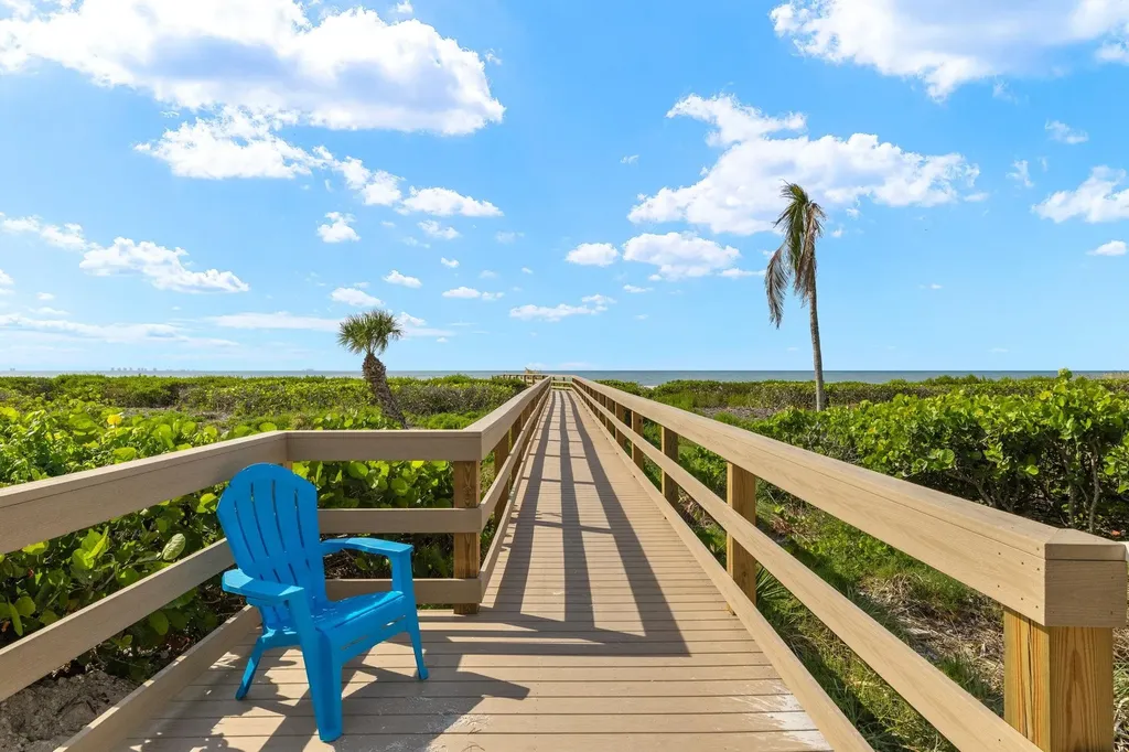 827 E Gulf Drive Sanibel FL 33957