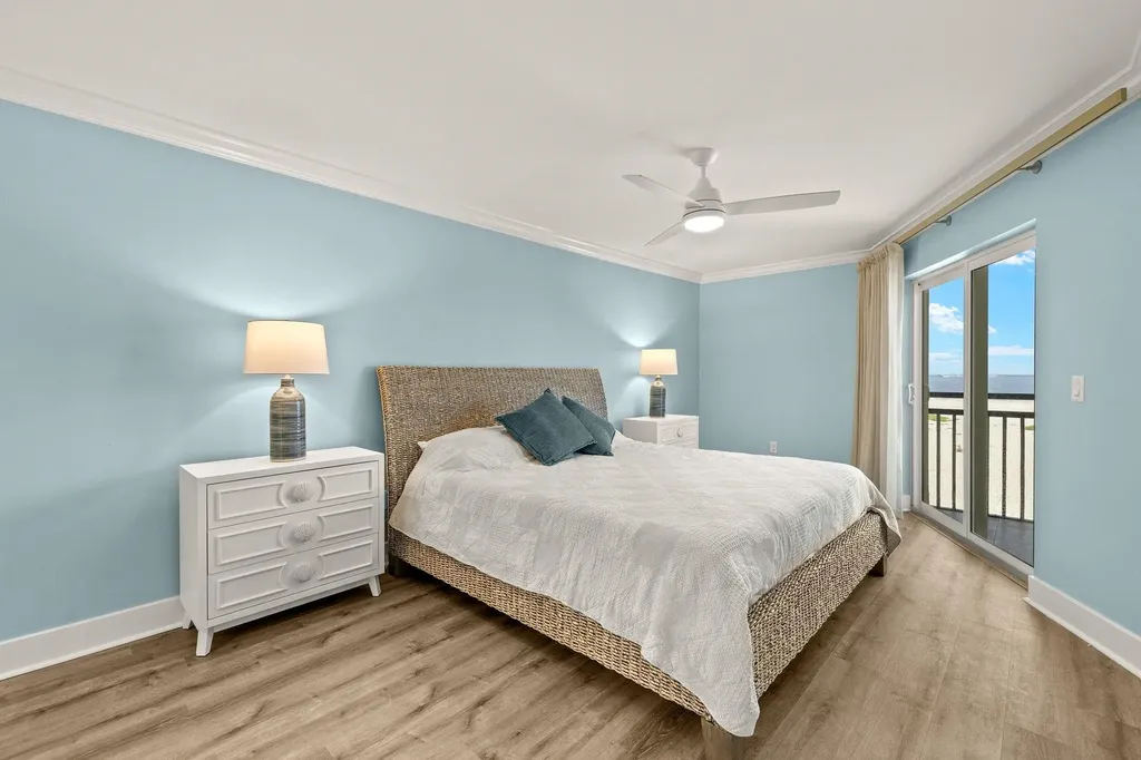 3067 W Gulf Drive Sanibel FL 33957