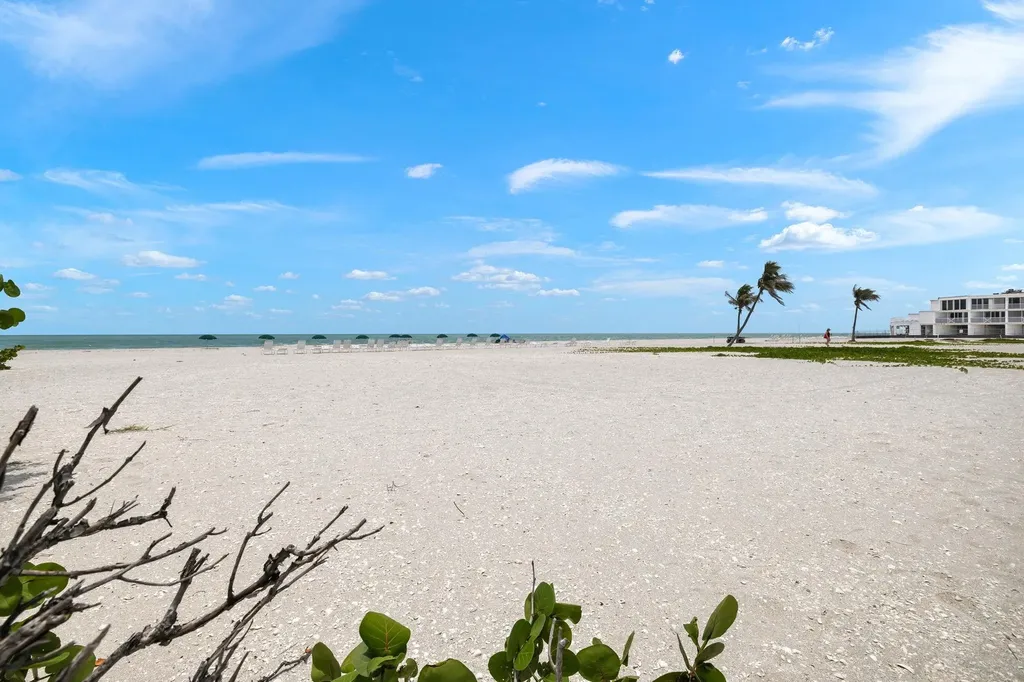 3067 W Gulf Drive Sanibel FL 33957