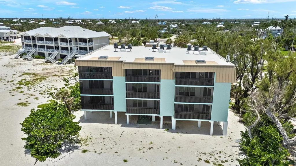 3067 W Gulf Drive Sanibel FL 33957