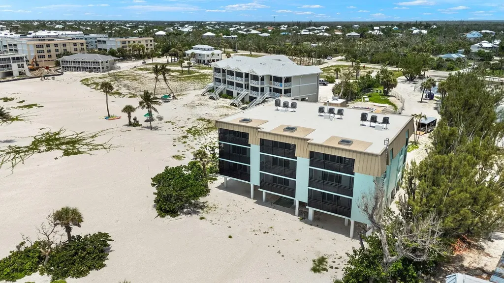 3067 W Gulf Drive Sanibel FL 33957