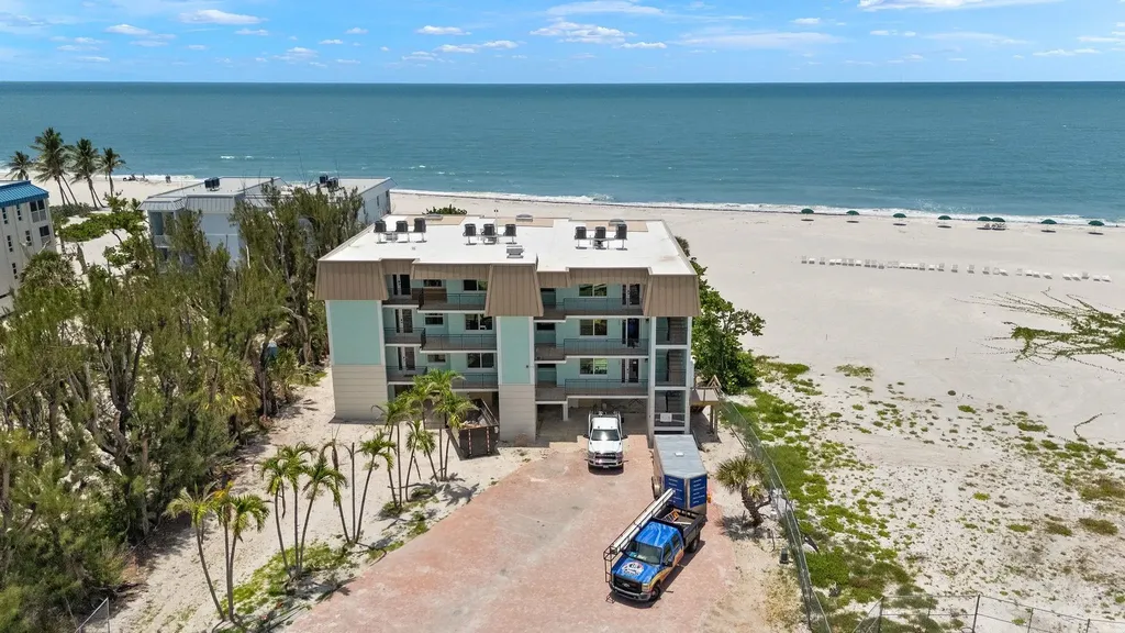 3067 W Gulf Drive Sanibel FL 33957