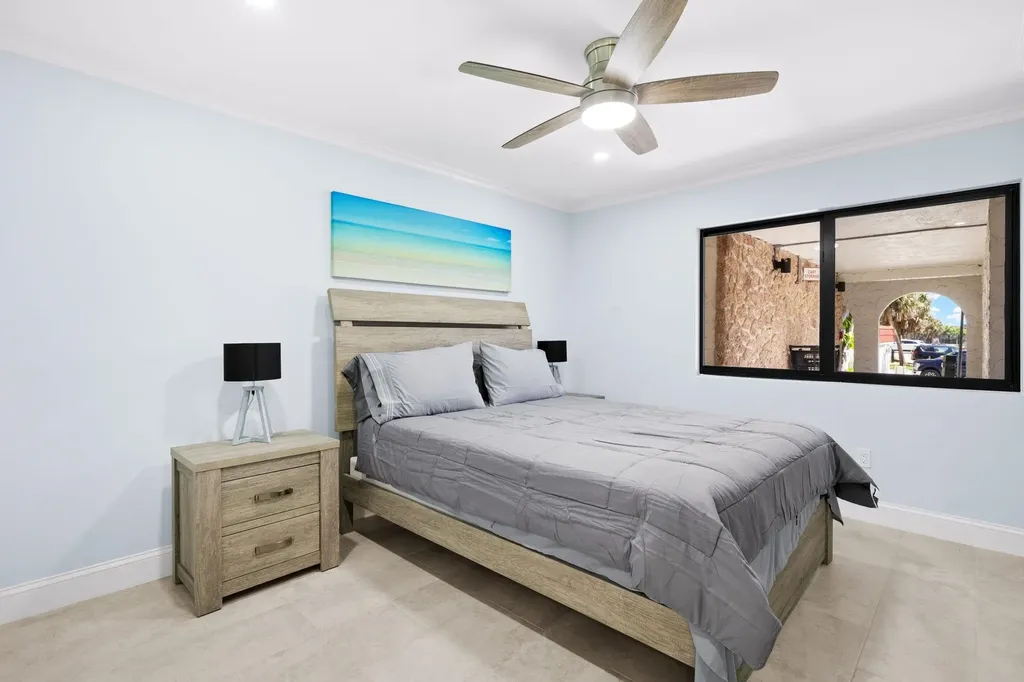 2445 W Gulf Drive Sanibel FL 33957