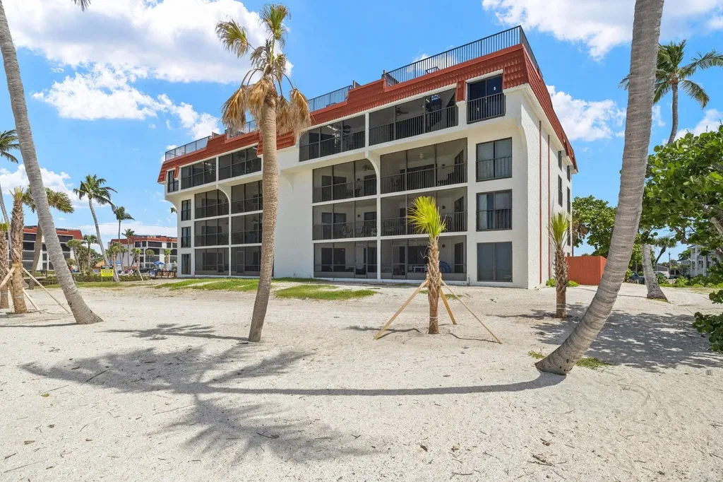 2445 W Gulf Drive Sanibel FL 33957