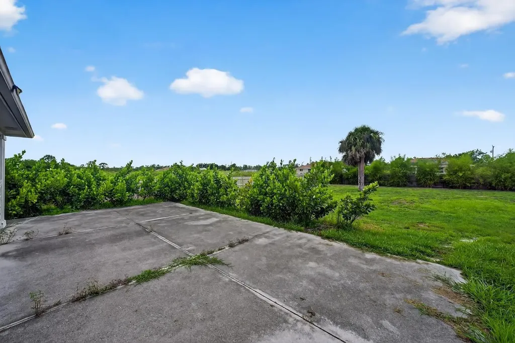509 Scott Avenue Lehigh Acres FL 33972