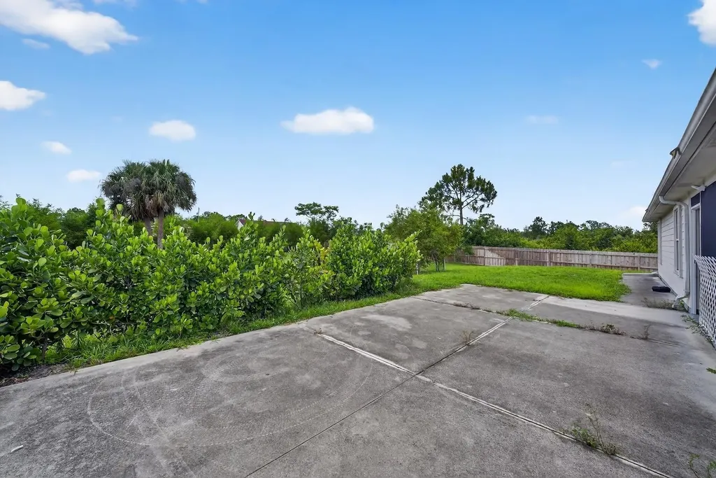 509 Scott Avenue Lehigh Acres FL 33972