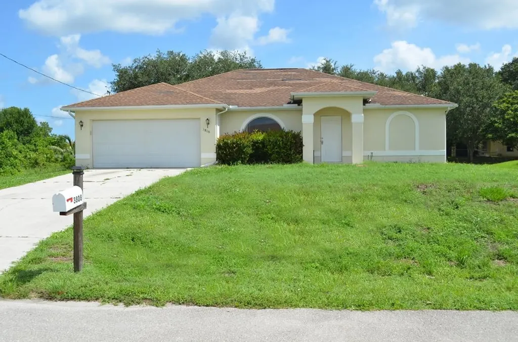 3808 27th Street Lehigh Acres FL 33976-3843