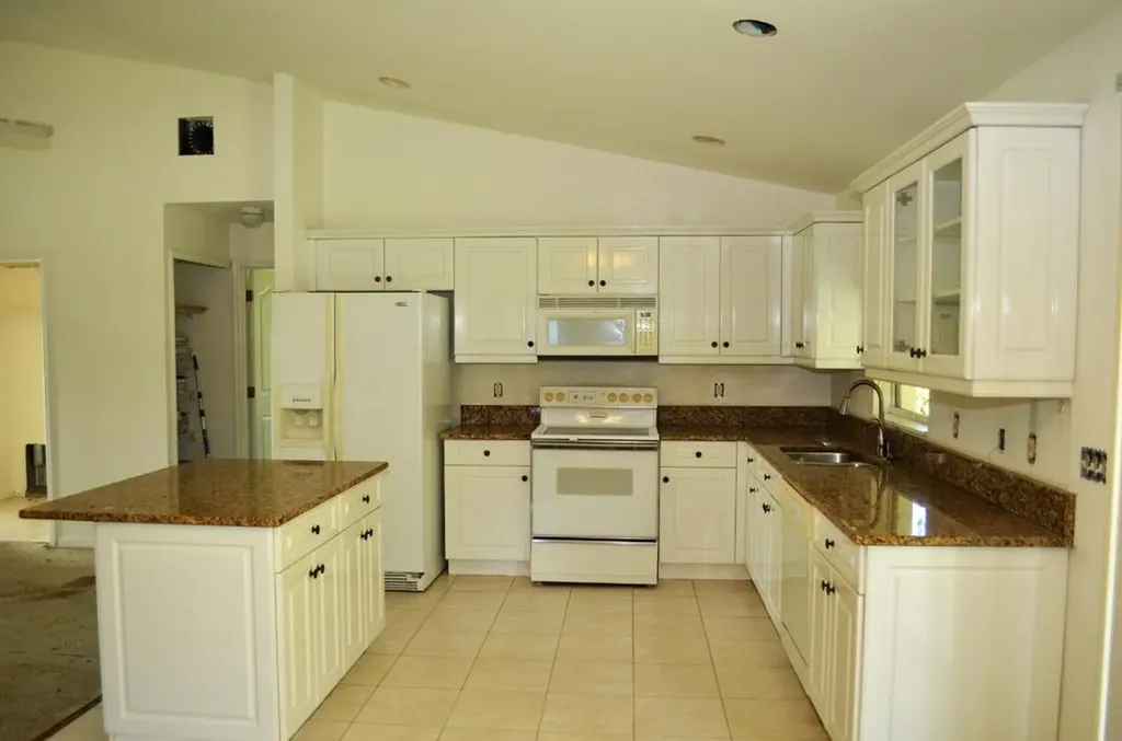 3808 27th Street Lehigh Acres FL 33976-3843