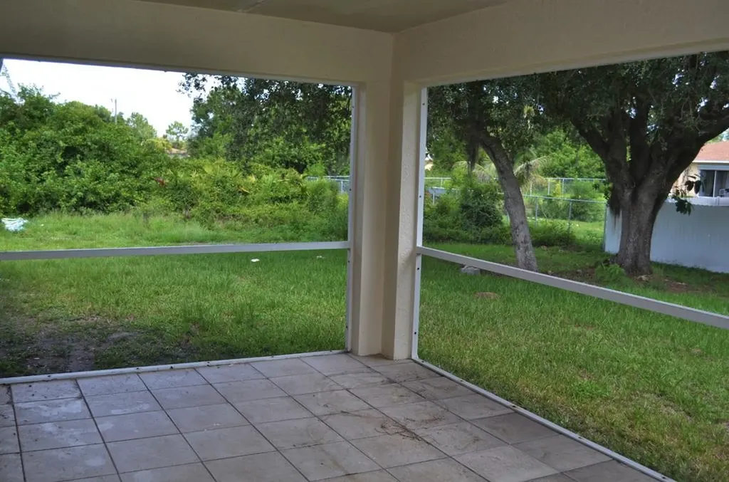 3808 27th Street Lehigh Acres FL 33976-3843