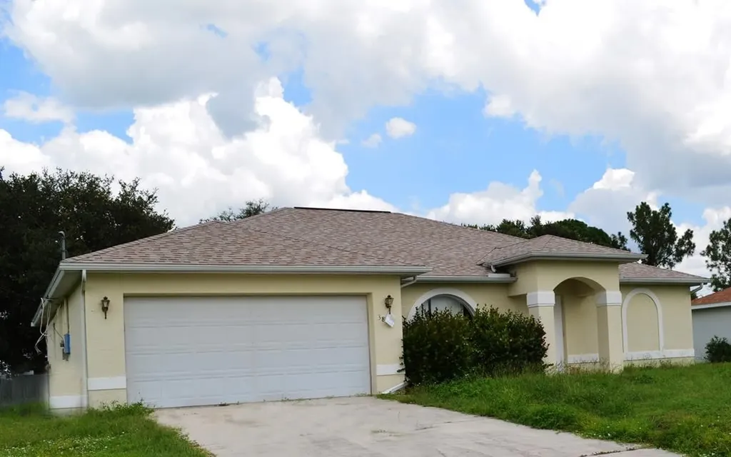 3808 27th Street Lehigh Acres FL 33976-3843