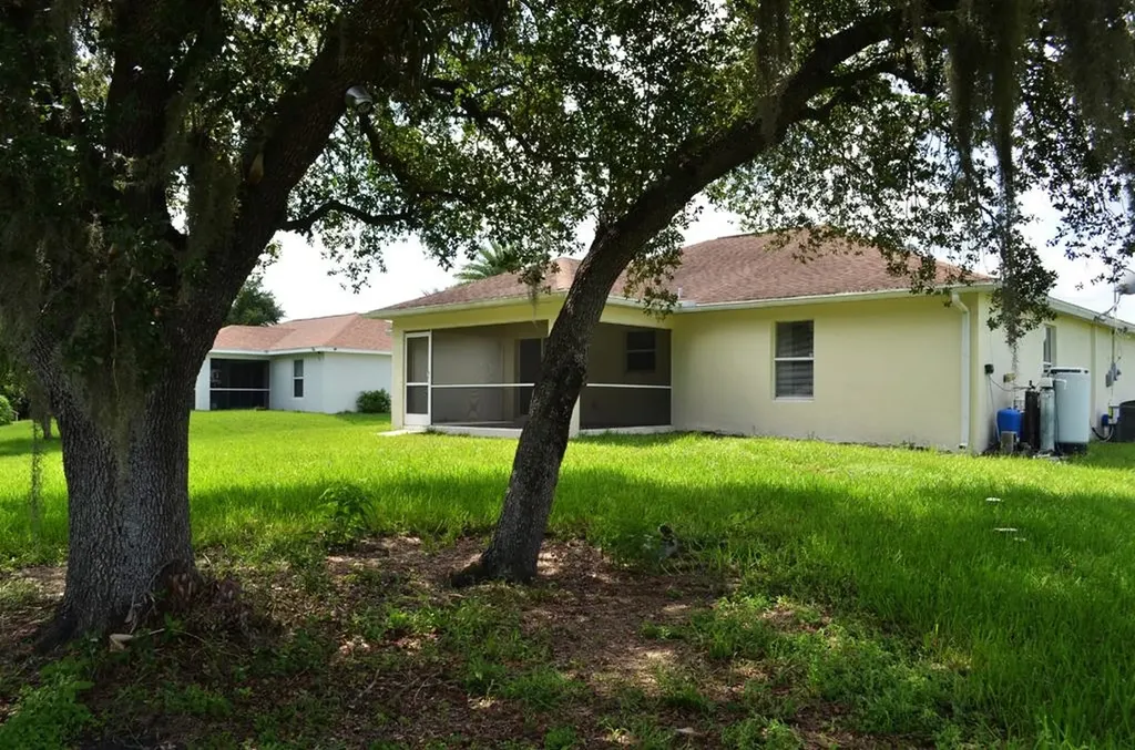 3808 27th Street Lehigh Acres FL 33976-3843