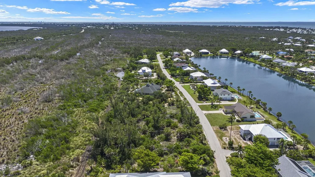 554 Lake Murex Circle Sanibel FL 33957