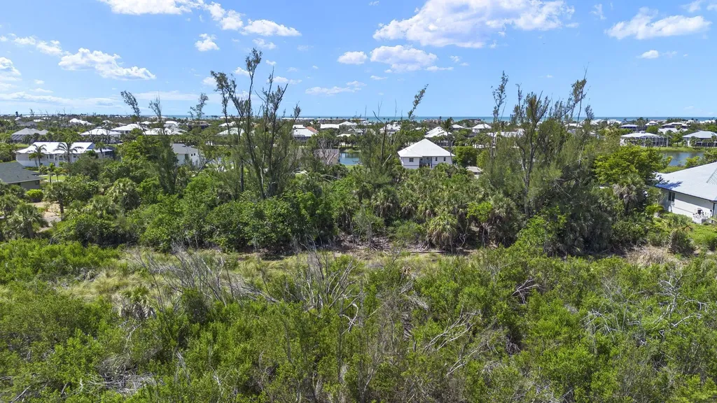 554 Lake Murex Circle Sanibel FL 33957