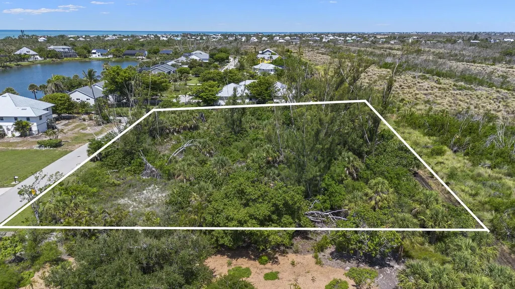 554 Lake Murex Circle Sanibel FL 33957