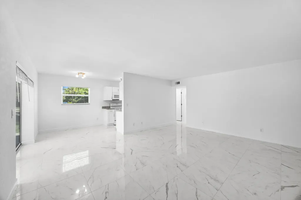 601 Periwinkle Way Sanibel FL 33957