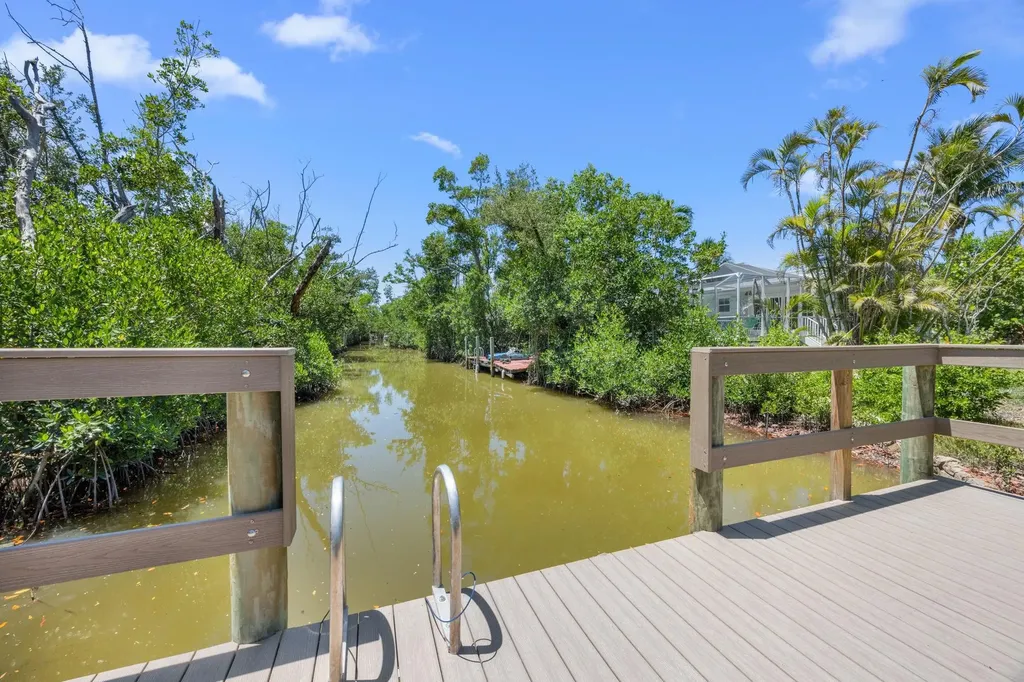 601 Periwinkle Way Sanibel FL 33957