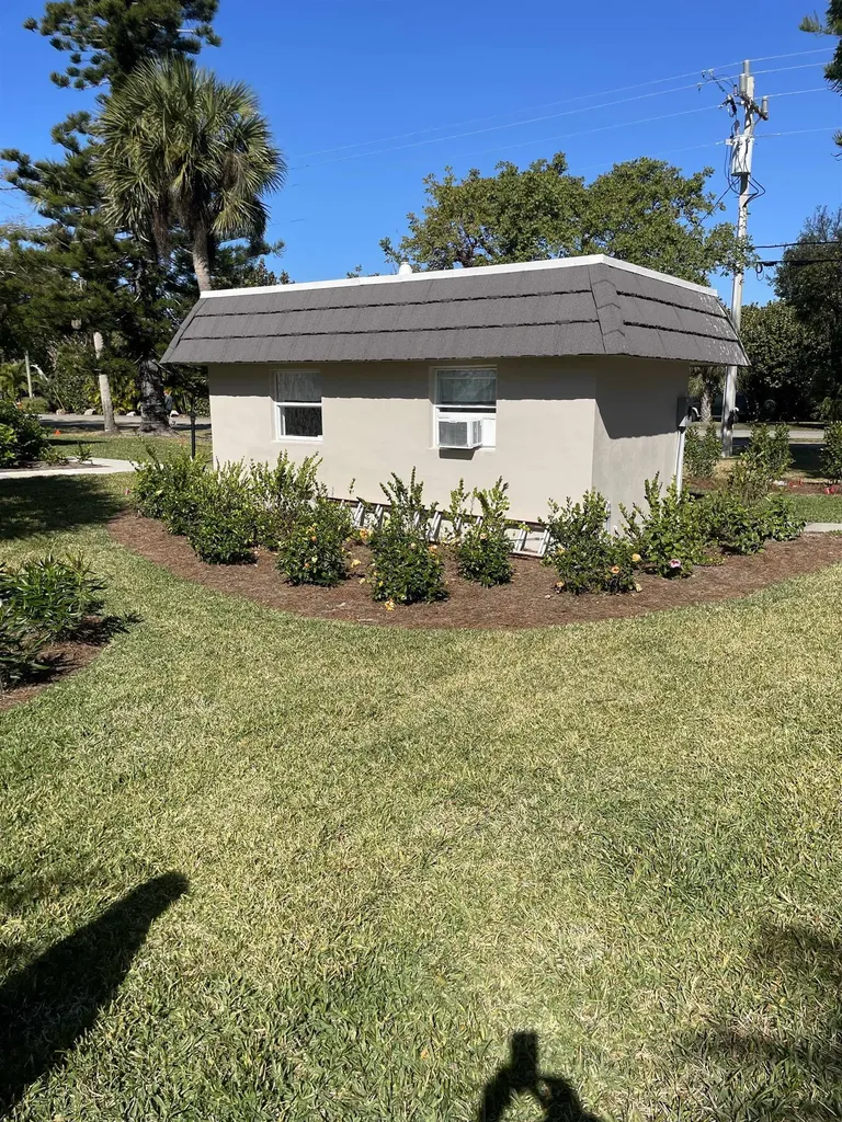 601 Periwinkle Way Sanibel FL 33957