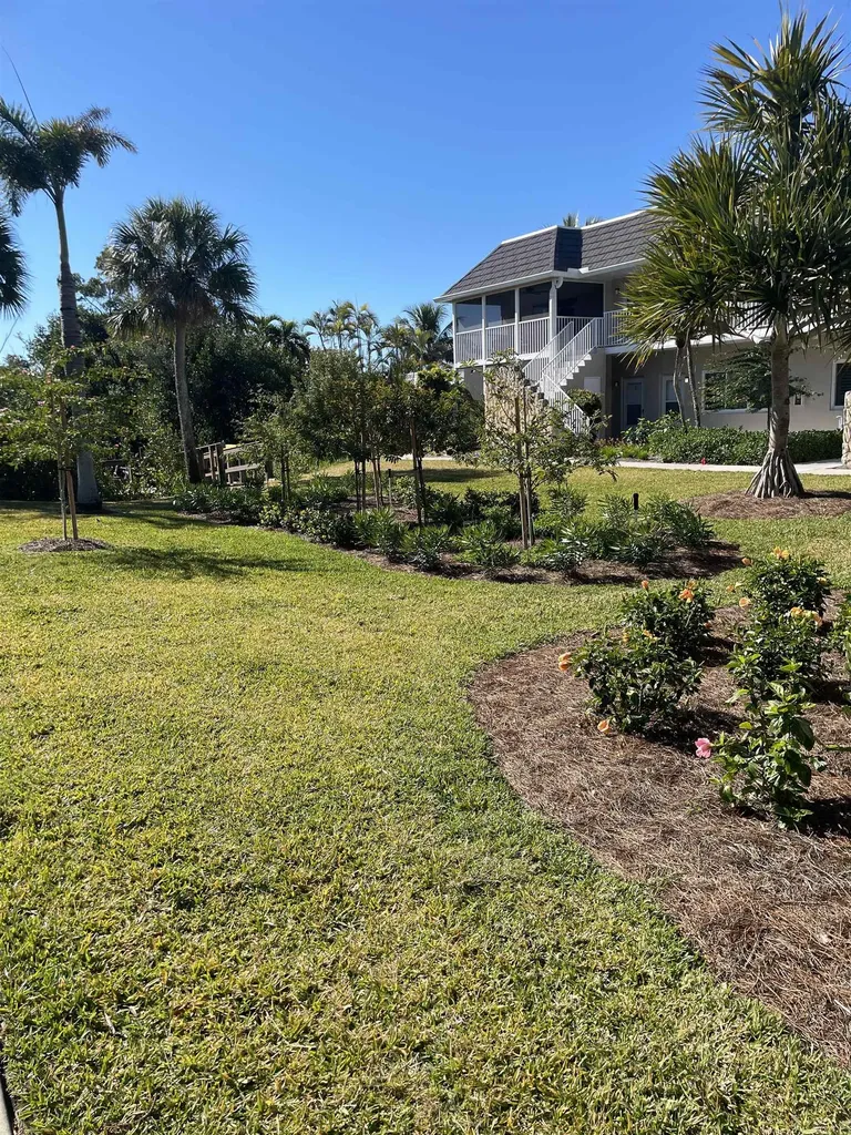 601 Periwinkle Way Sanibel FL 33957