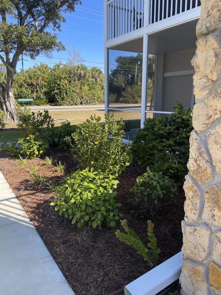 601 Periwinkle Way Sanibel FL 33957