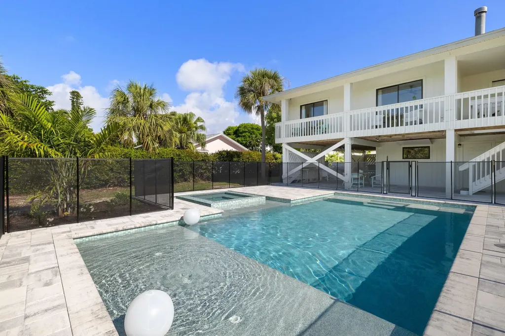 1448 Albatross Road Sanibel FL 33957