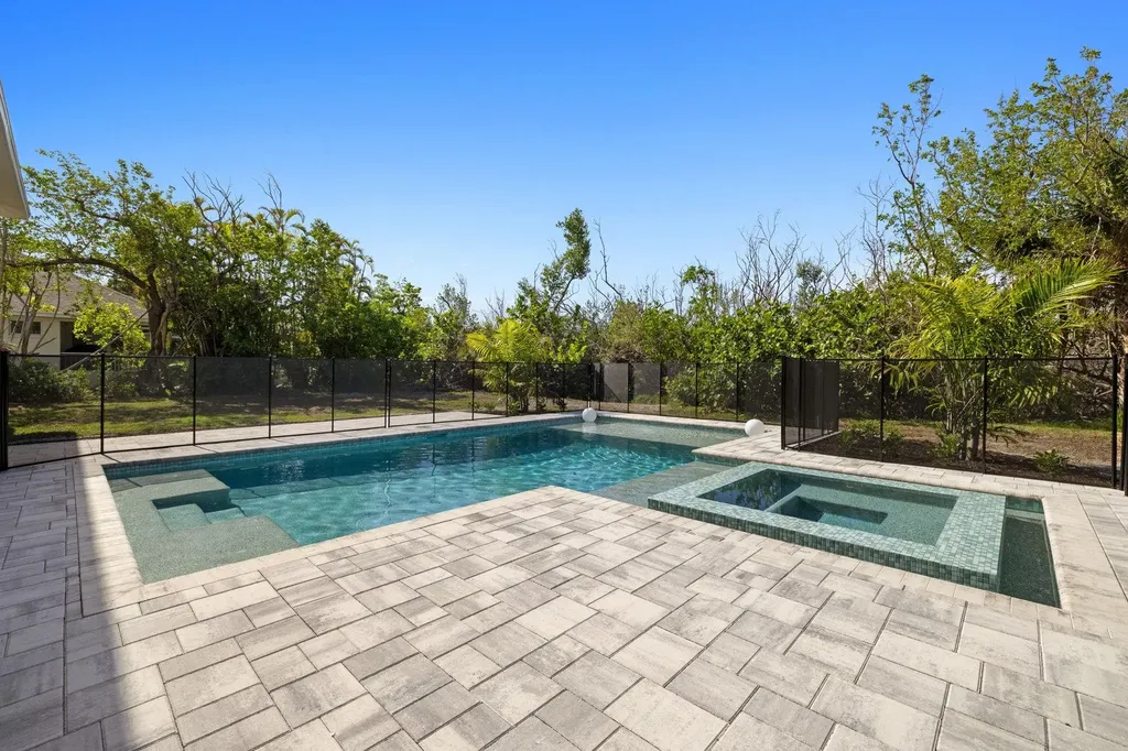 1448 Albatross Road Sanibel FL 33957