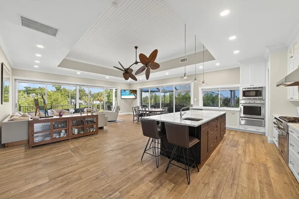 1537 Sand Castle Road Sanibel FL 33957